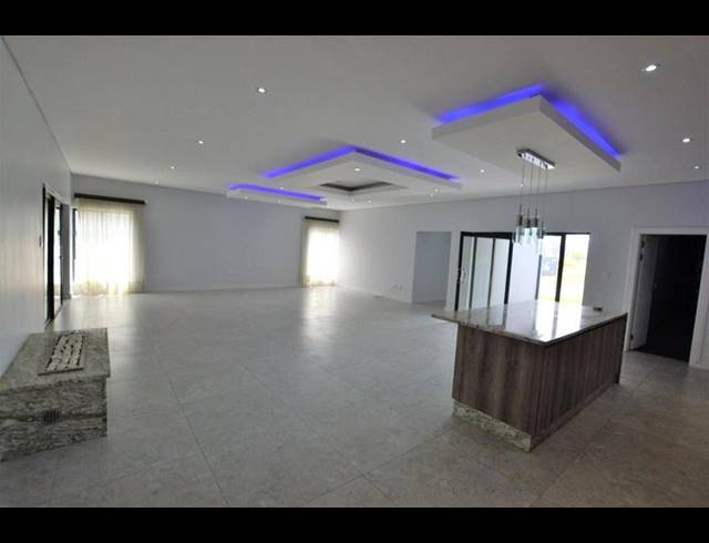 4 BEDROOM HOUSE FOR SALE IN HERON BANKS GOLF ESTATE